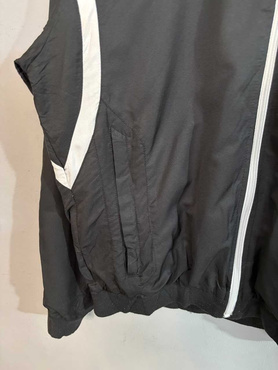 Macron Windbreaker | Wind Cheater |Jackets| Sportswear , Gymwear & Activewear | Track& Field| Running | Winter wear