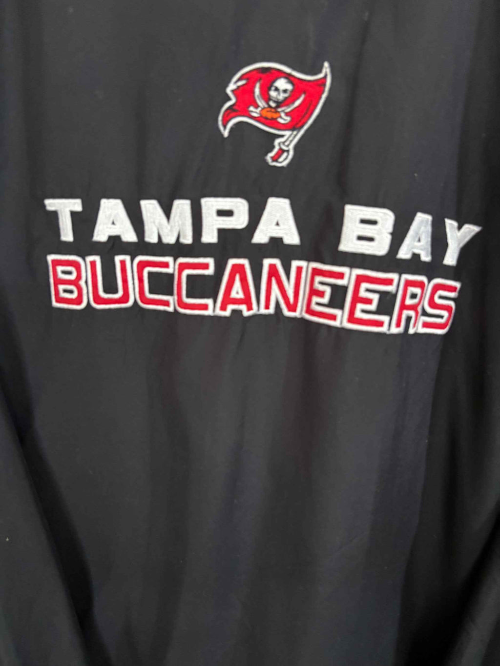 Windbreakers Vintage Streetwear Retro / Throwback - Tampa Bay Buccaneers