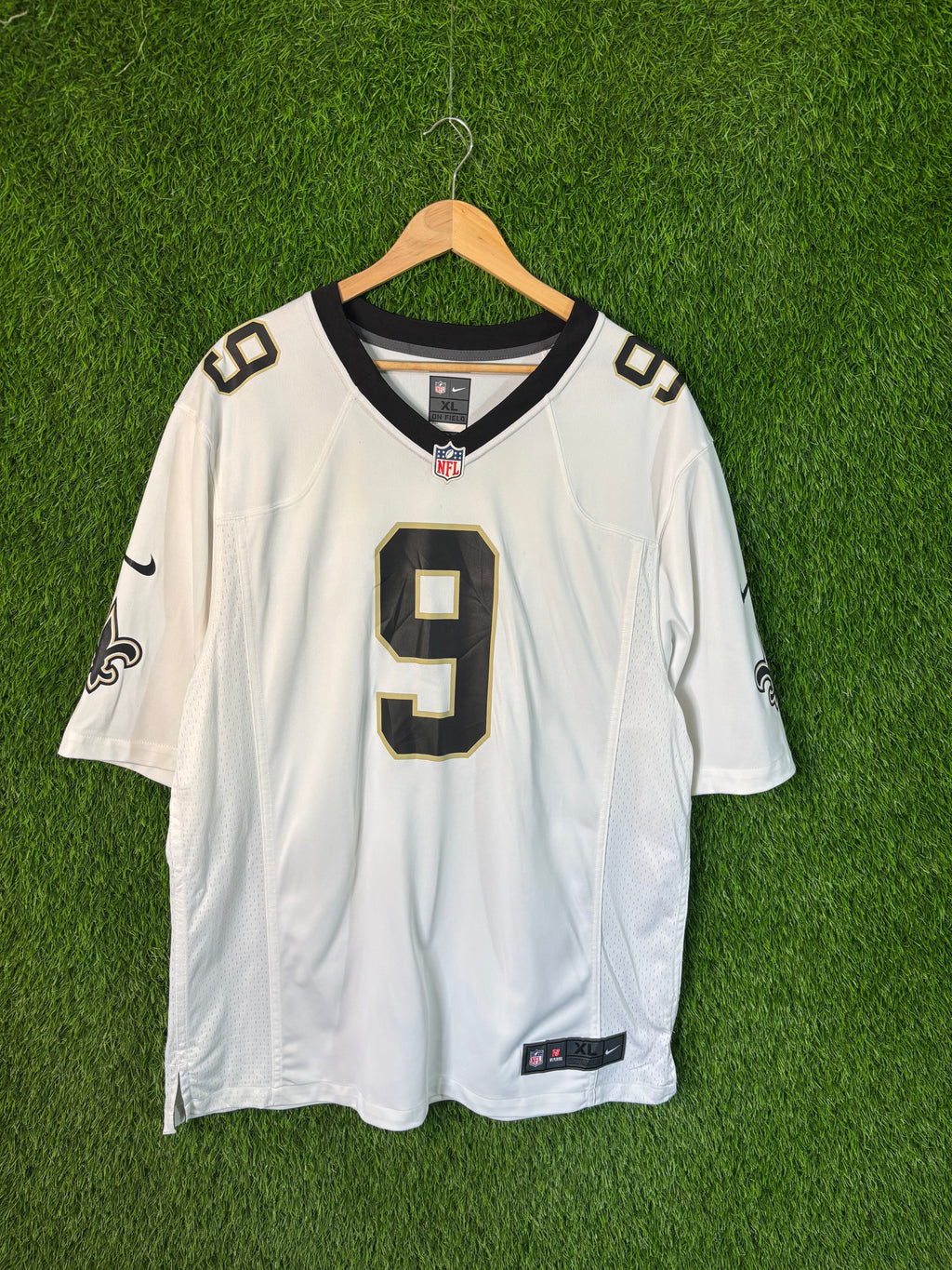 NFL Vintage Streetwear Brees 9