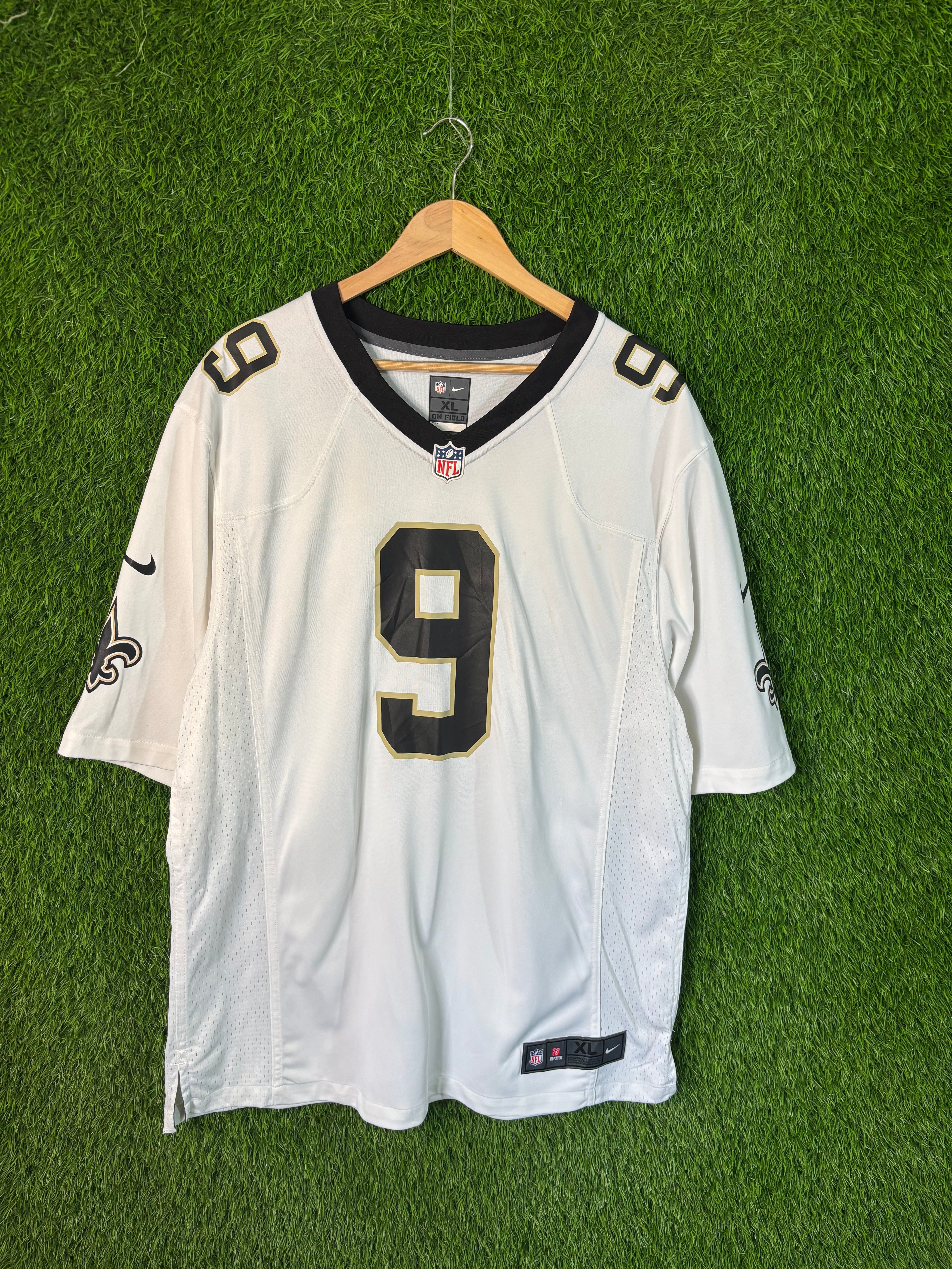 NFL Vintage Streetwear Brees 9