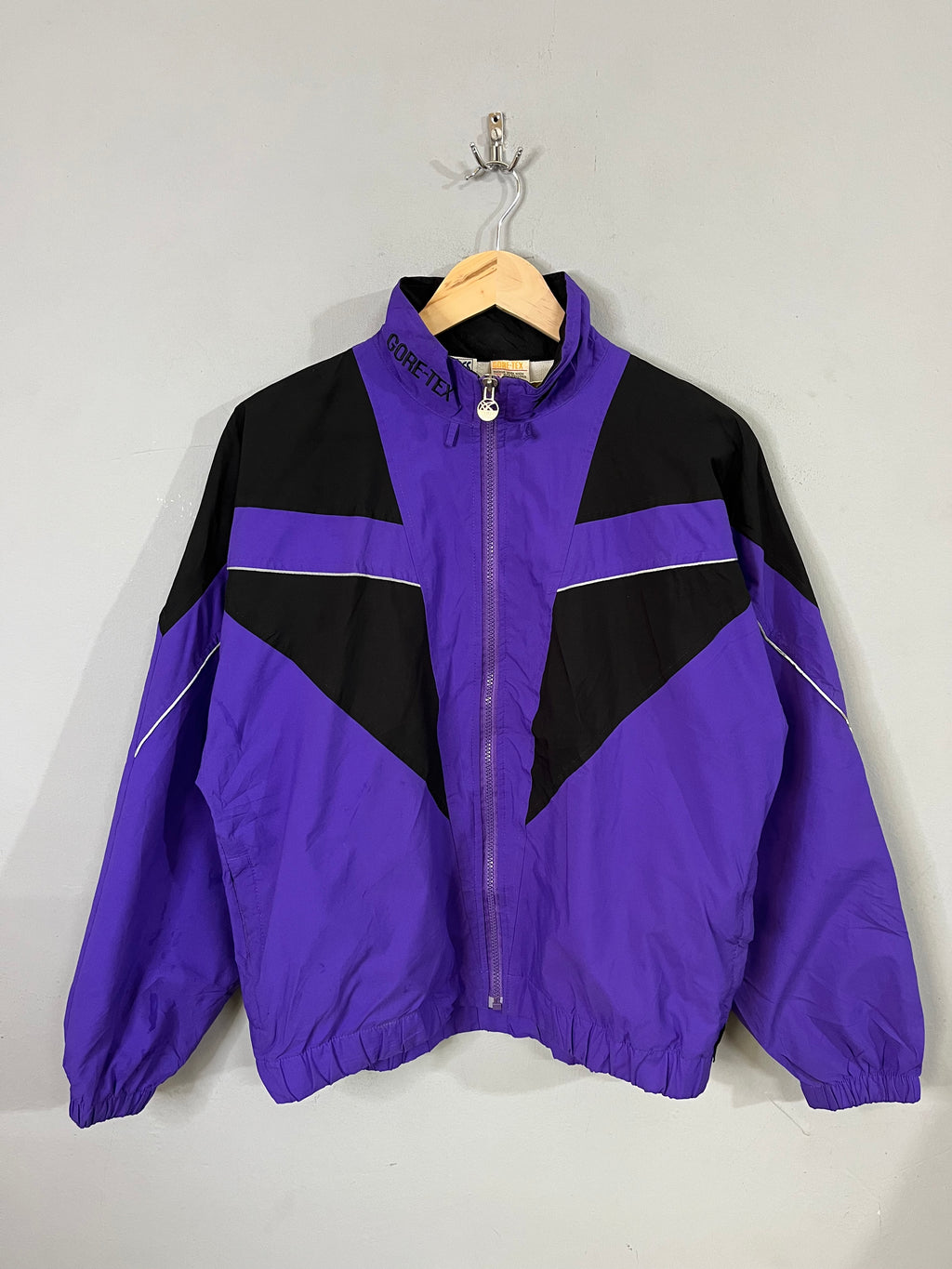 Rare Find Limited Edition Windbreaker Asics Gore-Tex