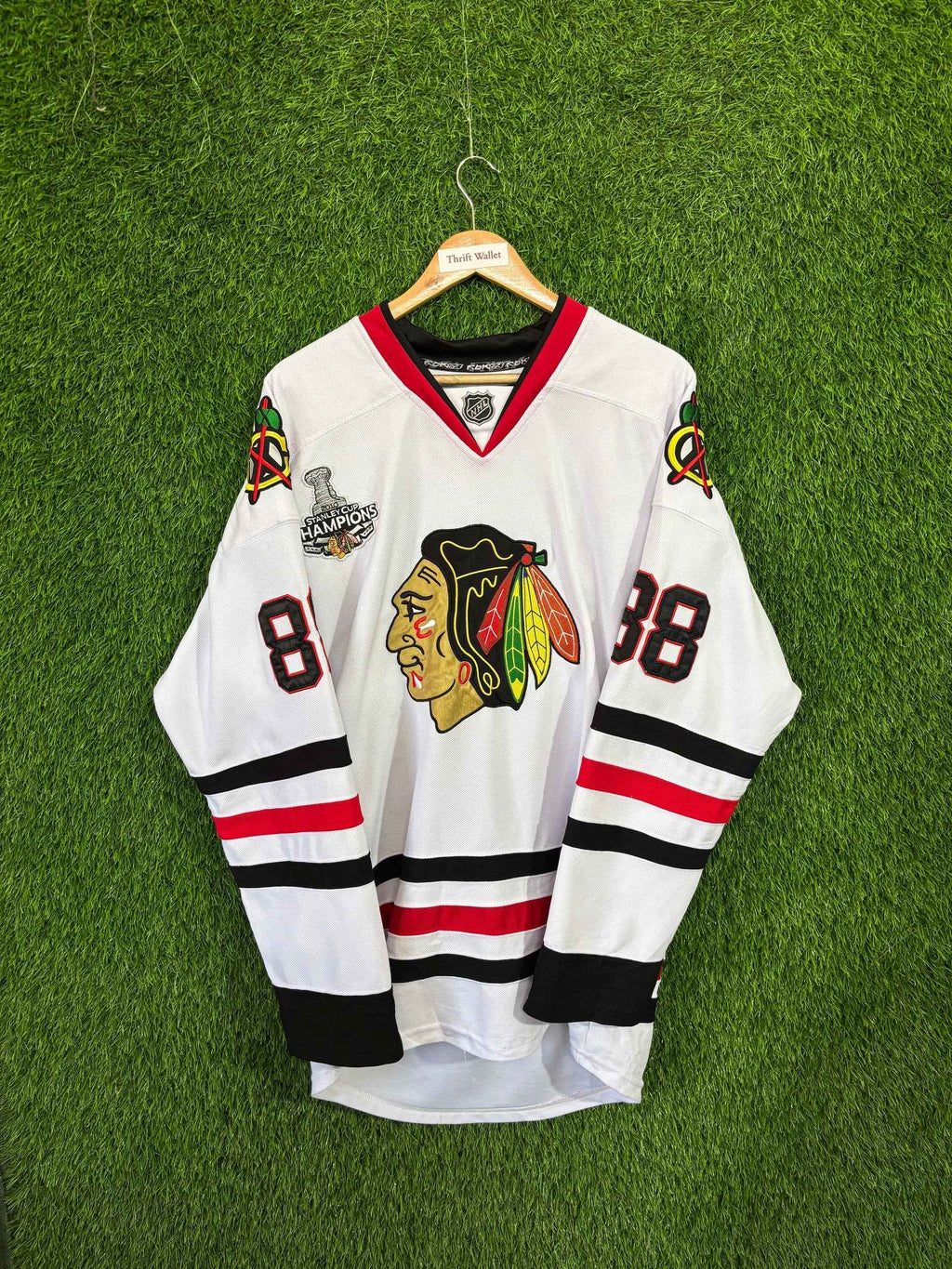 Ice Hockey Jerseys Vintage Retro / Throwback Y2K - Black Hawk Chicago