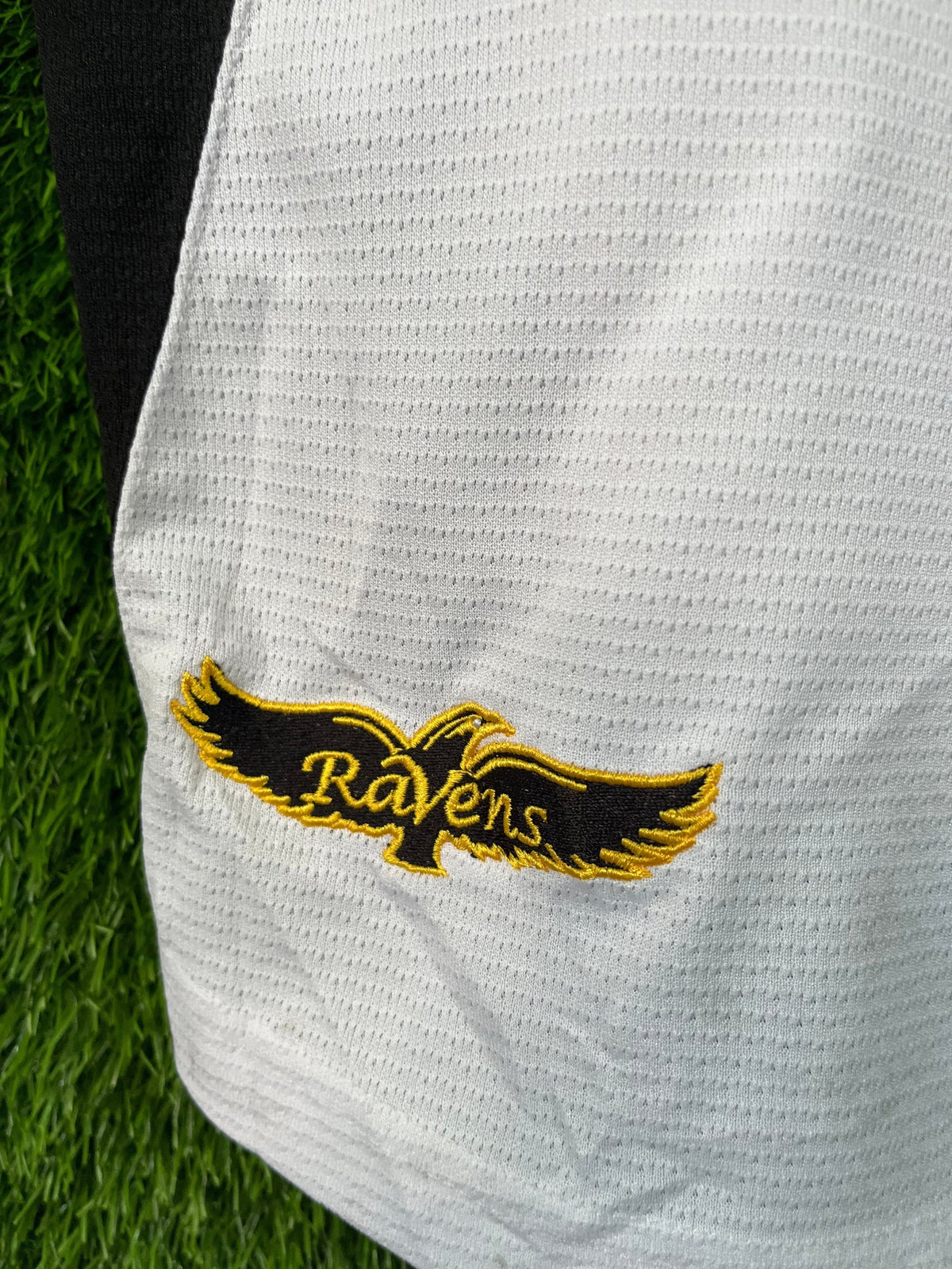 Ice Hockey Jerseys Vintage Retro / Throwback Y2K - Waterloo Ravens 30