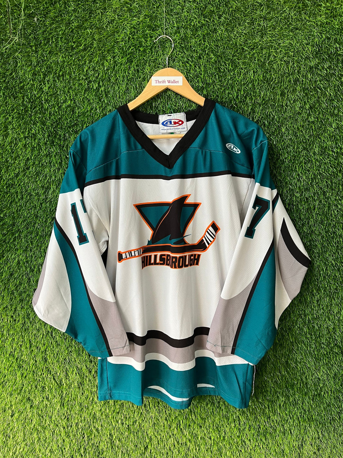 Ice Hockey Jerseys Vintage Retro / Throwback Hills borough 17
