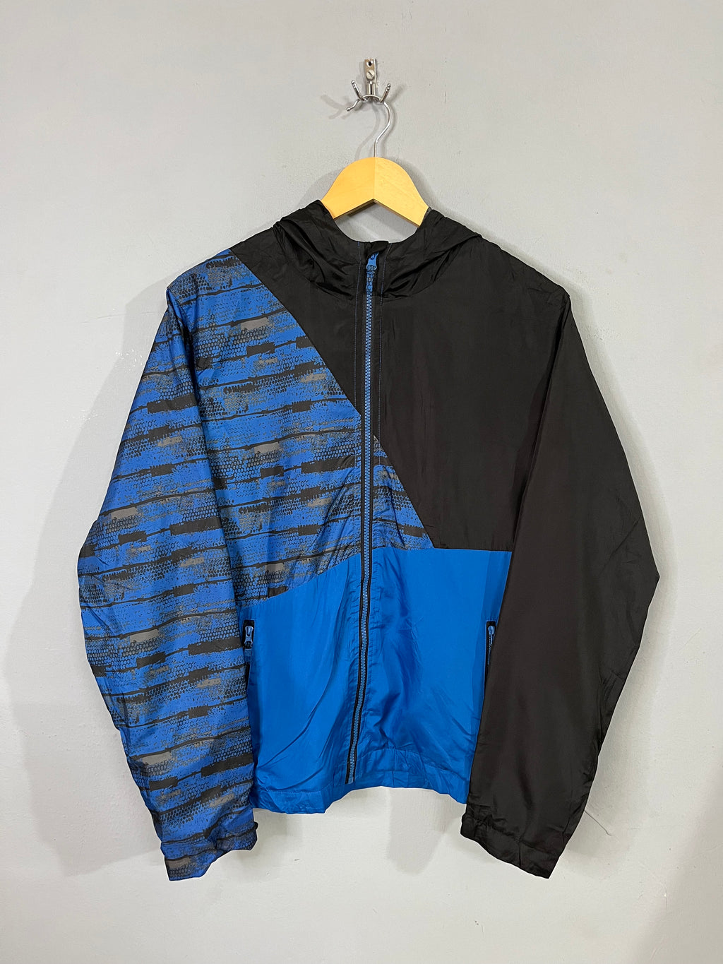 Vintage Retro Windbreaker Fog