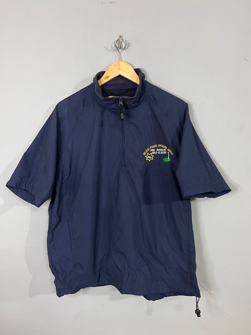 Windbreakers Vintage Oversized On Tour