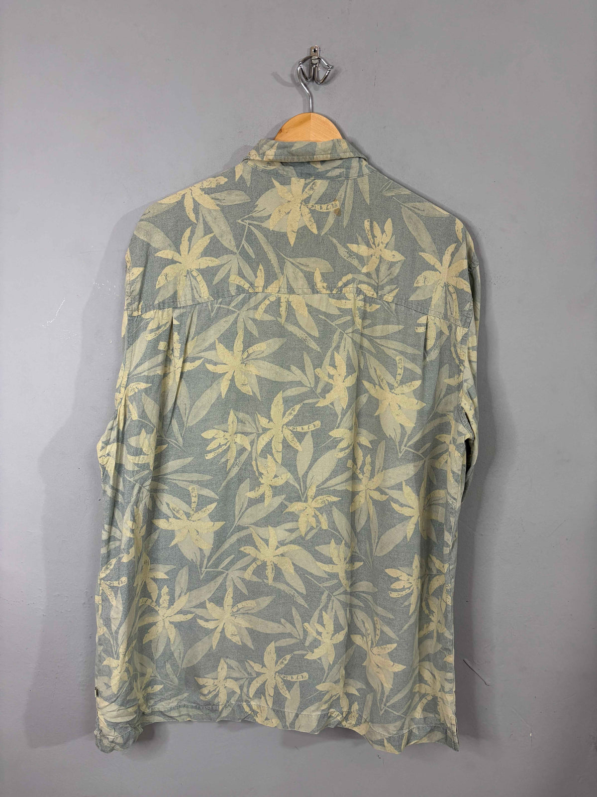 Half Sleeve Shirts Vintage Streetwear Solitude