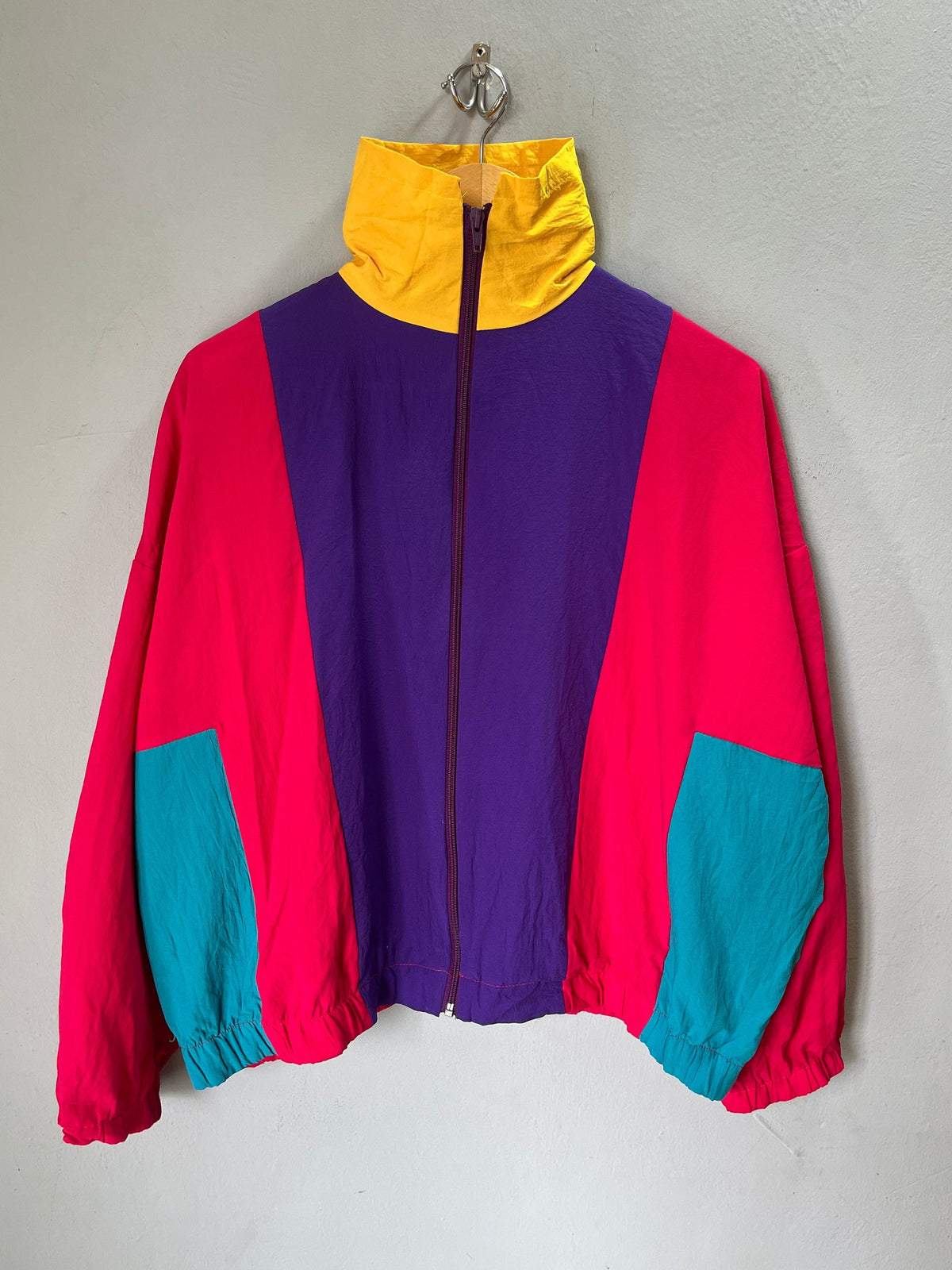 Windbreakers Vintage Retro / Throwback Y2K - Jennifer Laurin