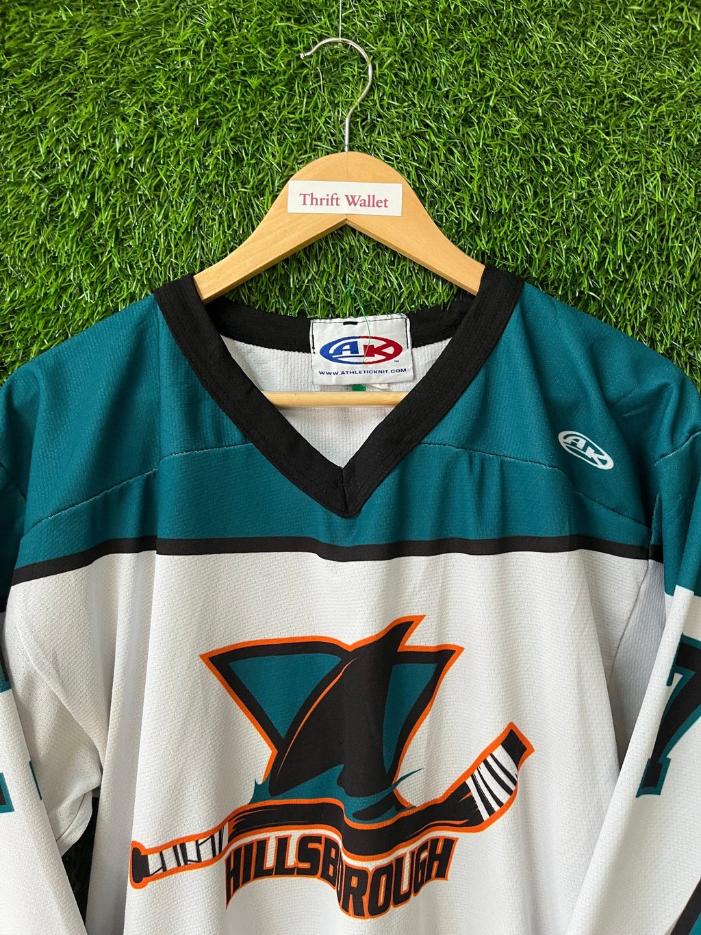 Ice Hockey Jerseys Vintage Retro / Throwback Hills borough 17