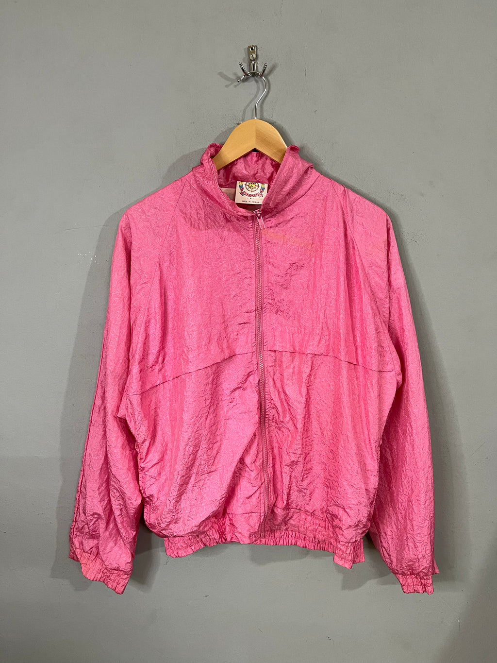 Windbreakers Oversized Distressed Leader