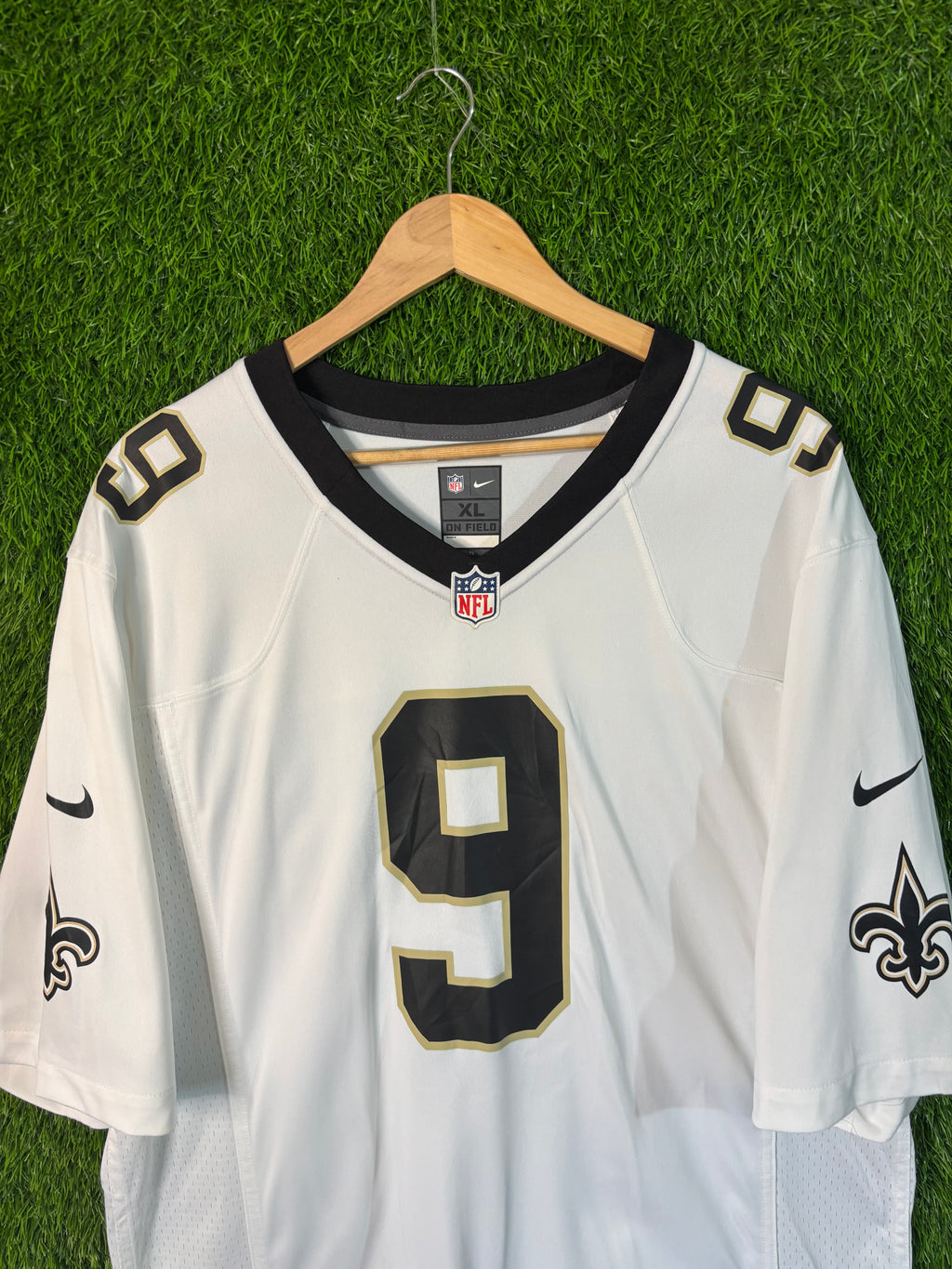NFL Vintage Streetwear Brees 9