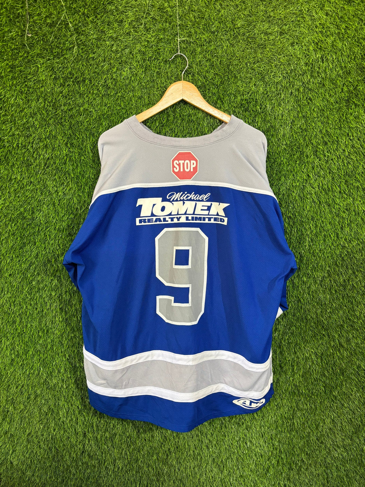 Ice Hockey Jerseys Vintage Retro / Throwback Y2K - Tomek. 9